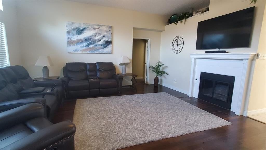 2413 Autumndale Drive - Photo 2 of 14