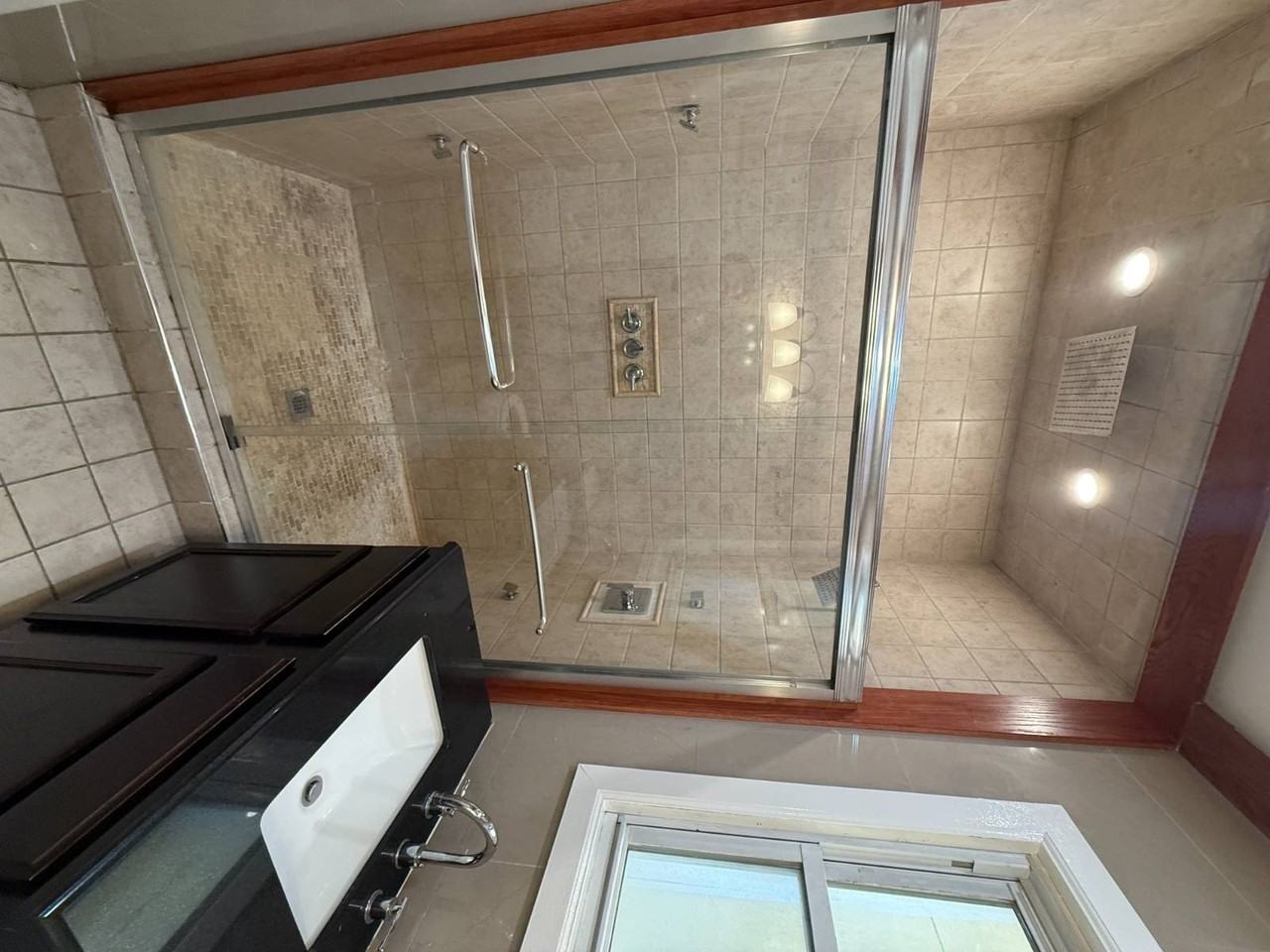 1722 Hunt Avenue #1FL - Photo 4 of 7