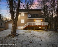featured image of 8473 Bumble Bee Way