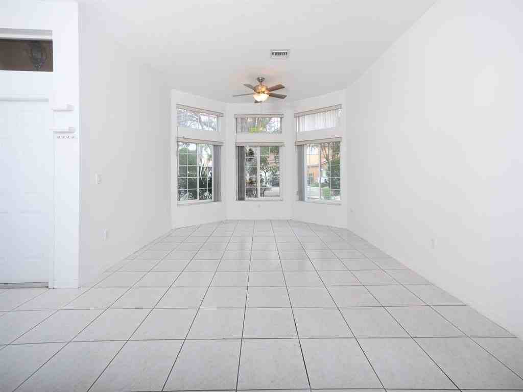 14186 Sw 32nd St - Photo 5 of 23