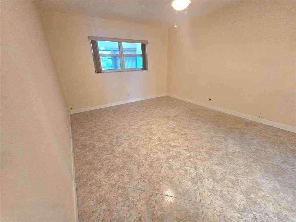 3531 Nw 50th Ave #609 - Photo 3 of 17