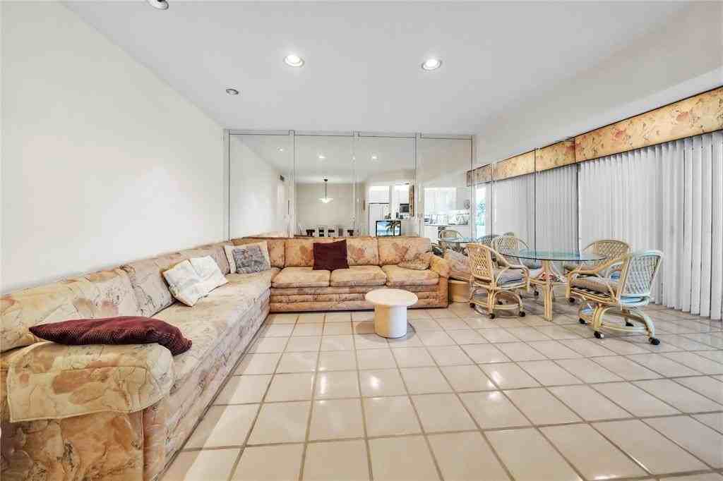 2400 South Ocean Drive - Photo 5 of 16