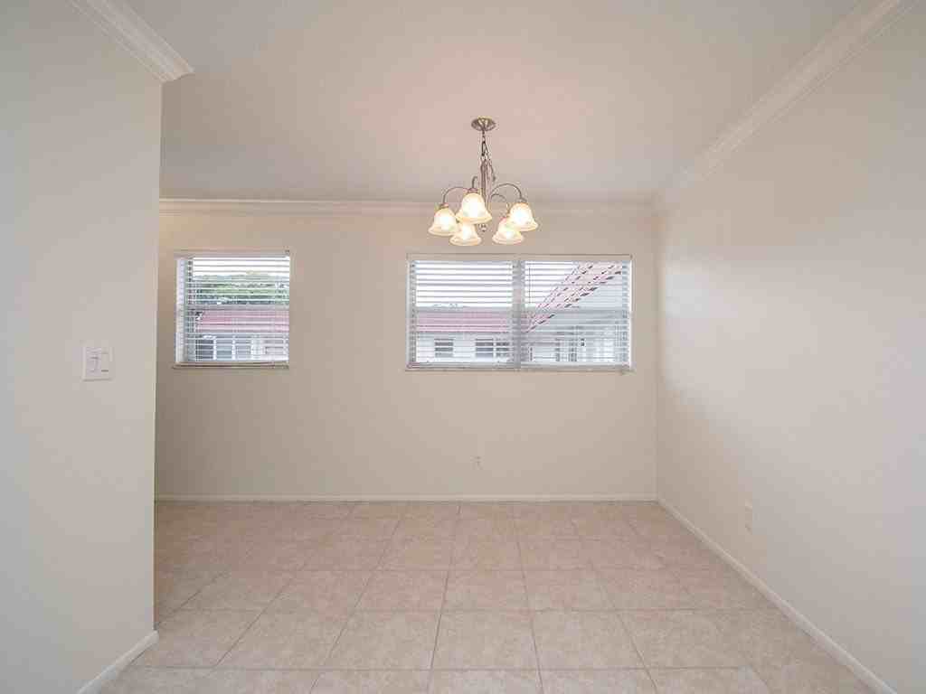 28 Pine Arbor Lane #206 - Photo 7 of 30