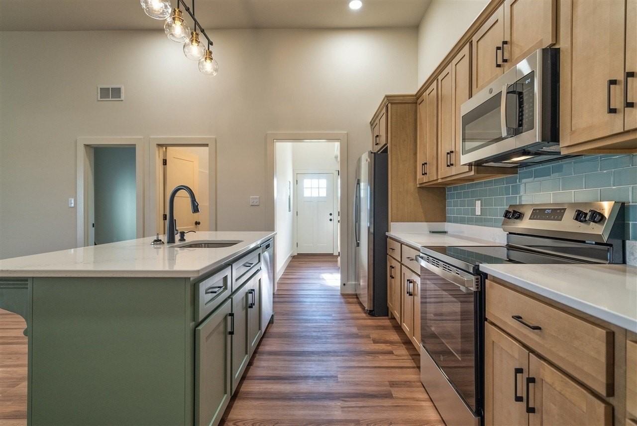 108 108 Flat C Quarry Road - Photo 2 of 17