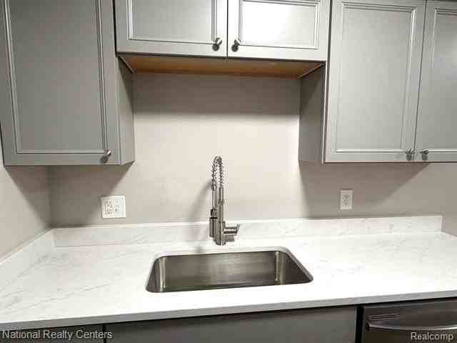 30010 Utica Road - Photo 5 of 13