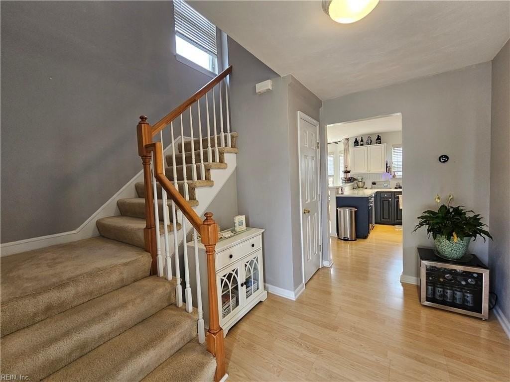 9628 Grove Ave - Photo 3 of 48