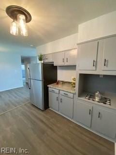 725 Spruce Road - Photo 7 of 12