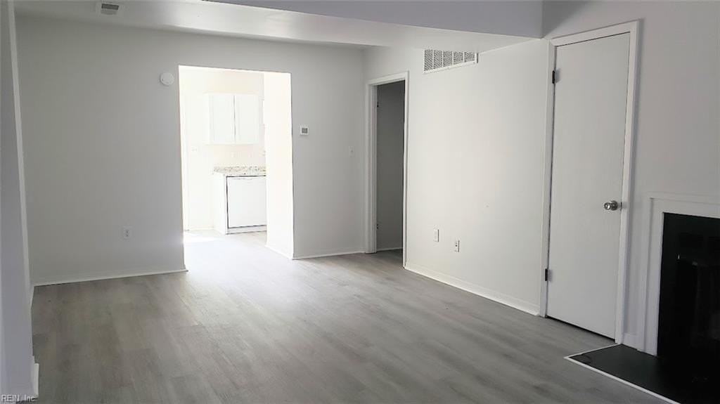 12755 Woodside Ln - Photo 2 of 10