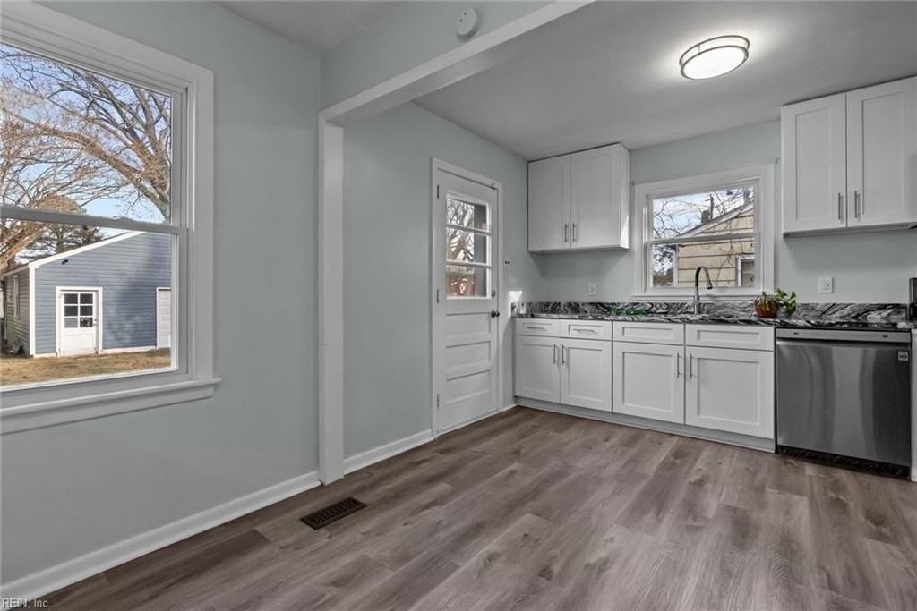 205 Gumwood Drive - Photo 6 of 31