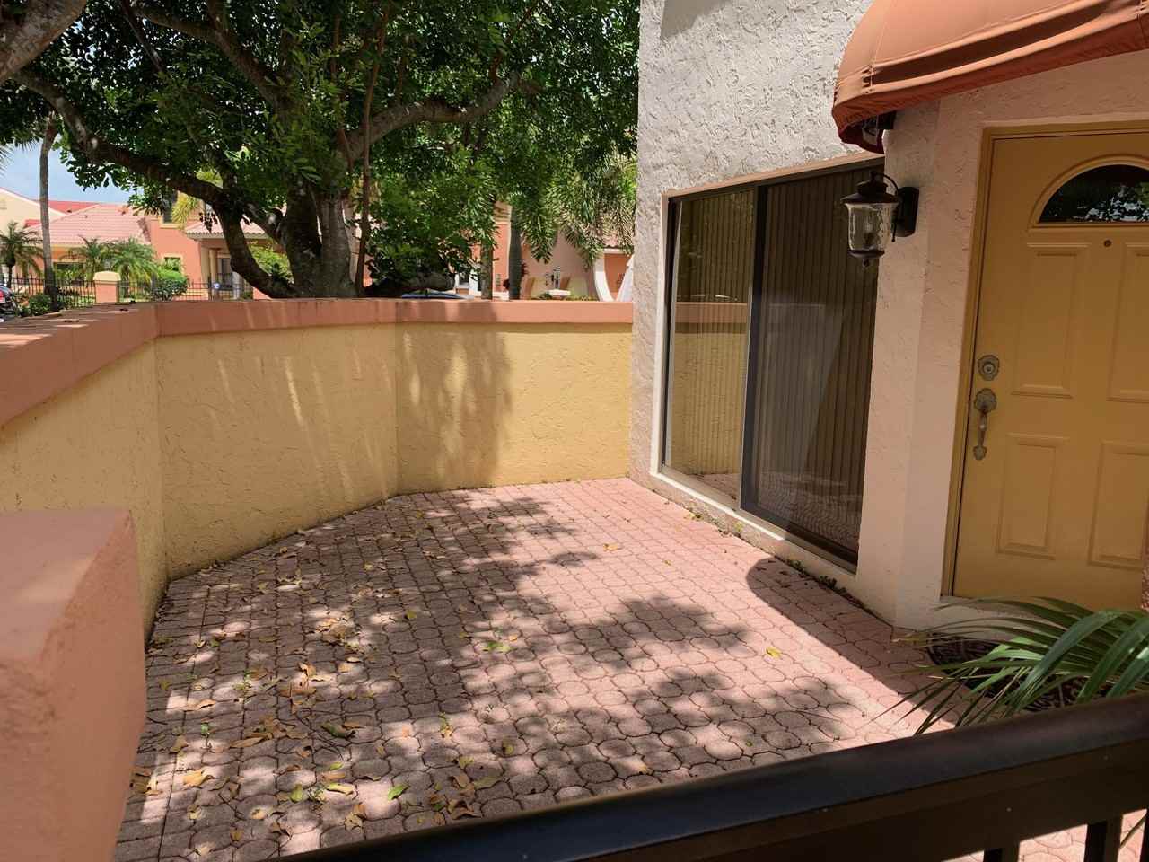 49 Uno Lago Drive - Photo 2 of 18