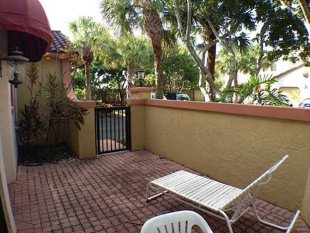 49 Uno Lago Drive - Photo 3 of 18