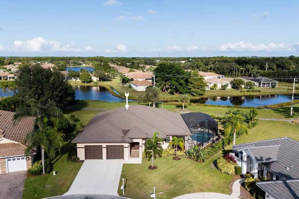 1155 Southwest Bent Pine - Photo 2 of 25