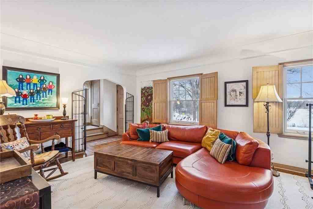 1197 West Como Boulevard - Photo 6 of 50