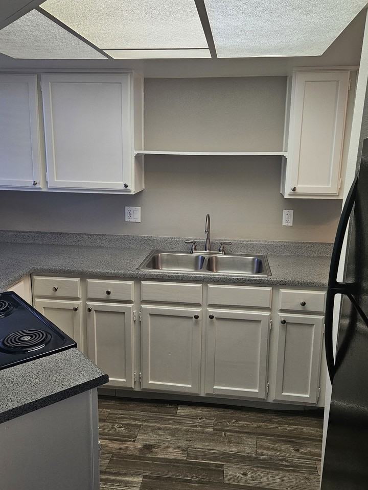 885 N Granite Reef Rd #2000A - Photo 6 of 8