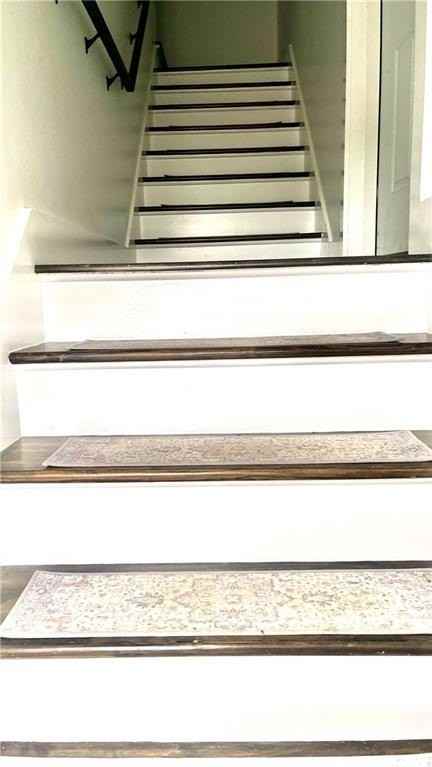 216 Maple Avenue - Photo 3 of 17