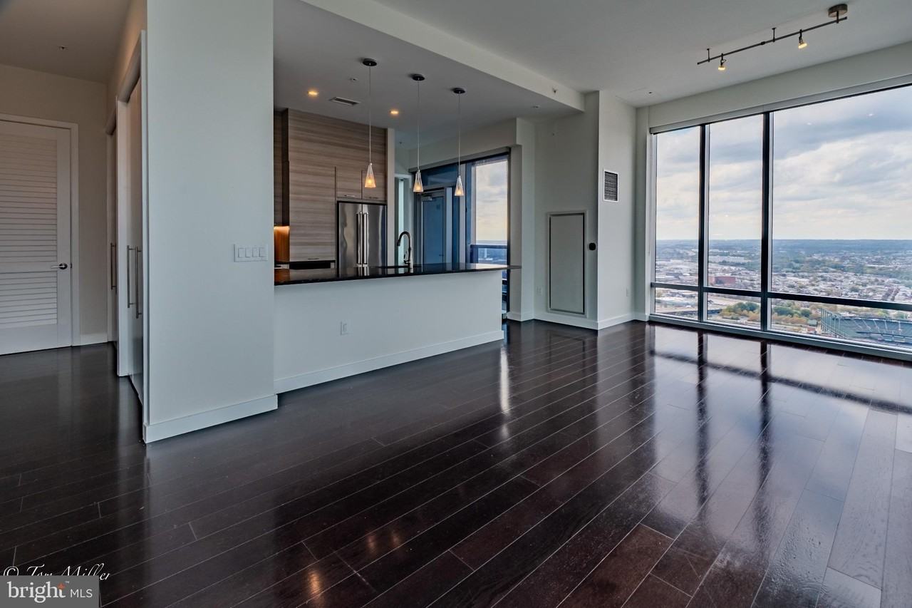 414 Light Street #4302 - Photo 4 of 41