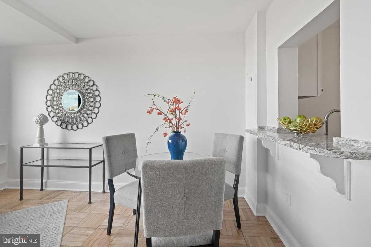 1021 Arlington Boulevard #621 - Photo 4 of 15