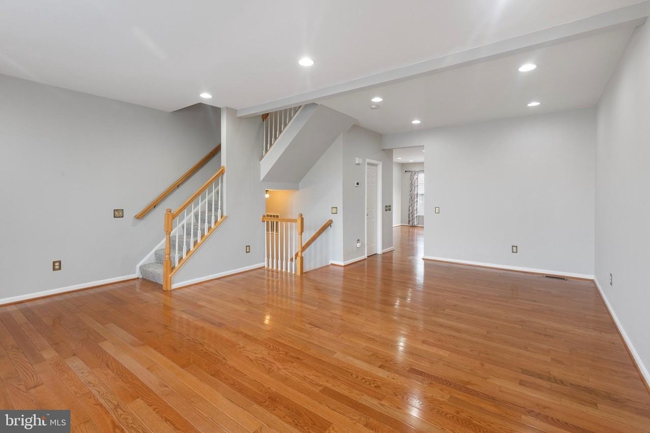 13503 Bannacker Place - Photo 6 of 33