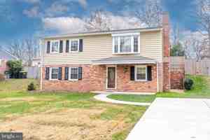 featured image of 13715 Smallwood Court