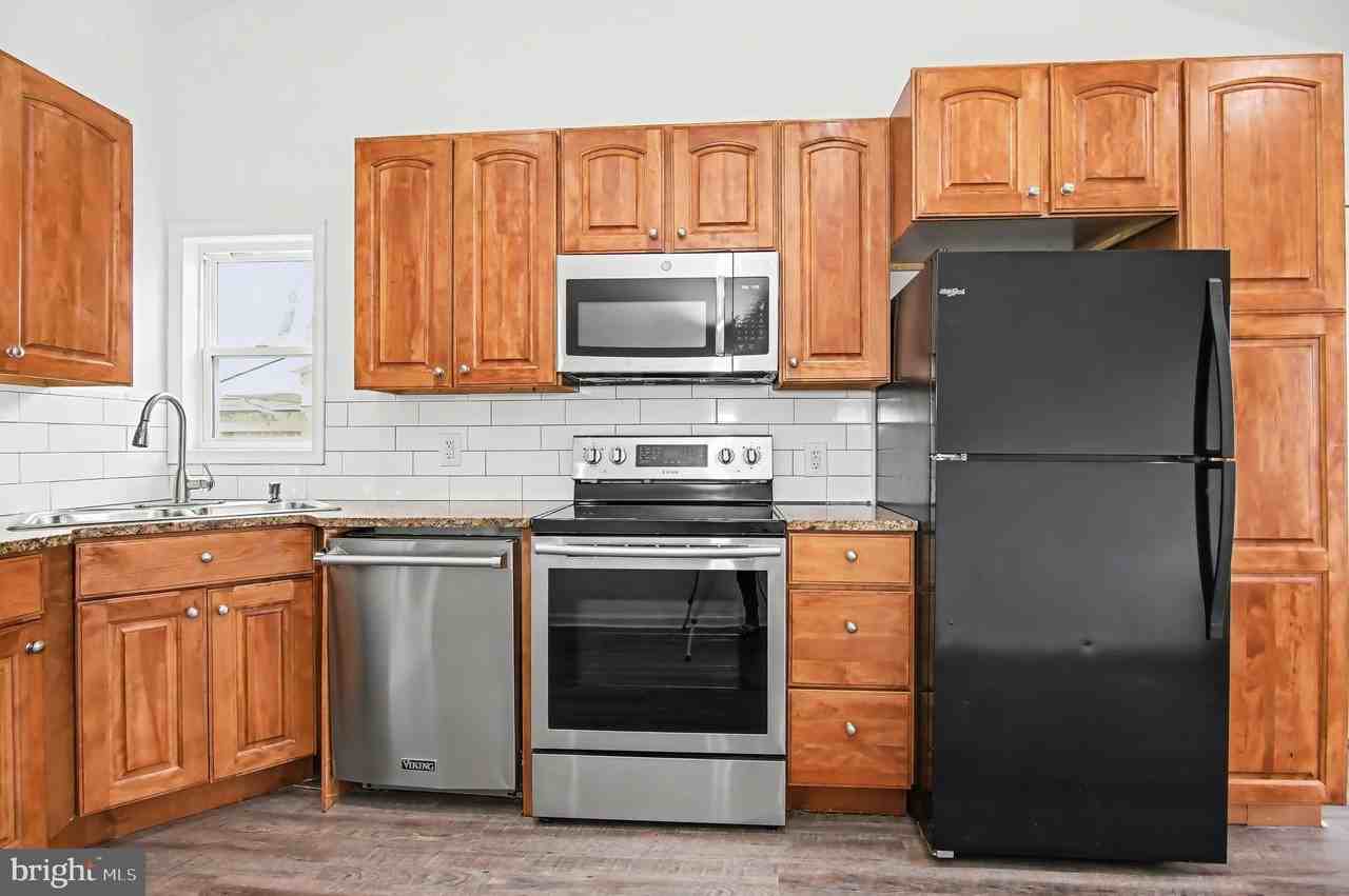 312 East Gordon Street - Photo 6 of 20