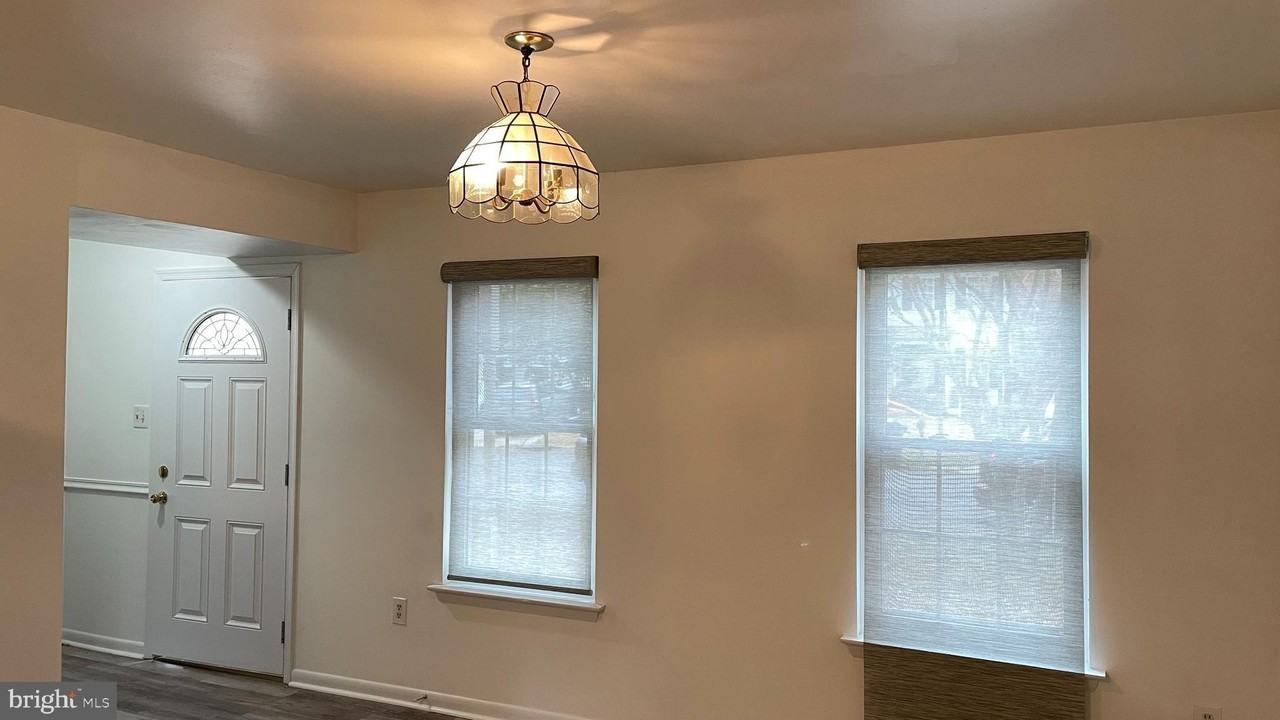 5287 Sudberry Lane - Photo 4 of 10