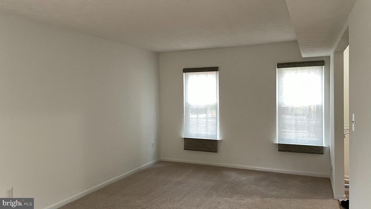 5287 Sudberry Lane - Photo 6 of 10