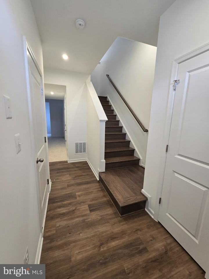 472 Husky Highway - Photo 2 of 21