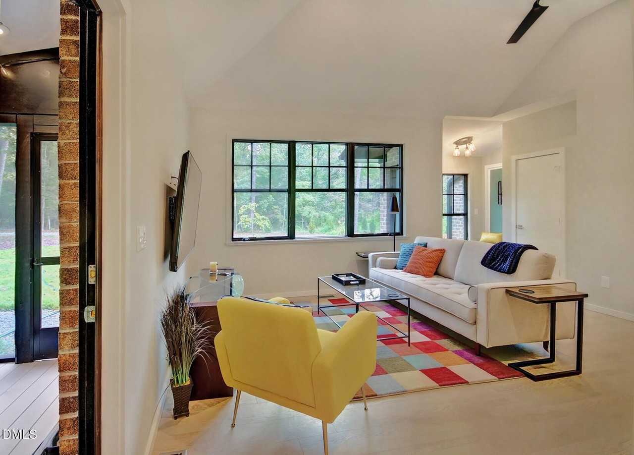 1414 Whippoorwill Lane - Photo 7 of 23