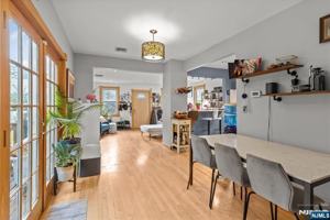 featured image of 274 Warren Street