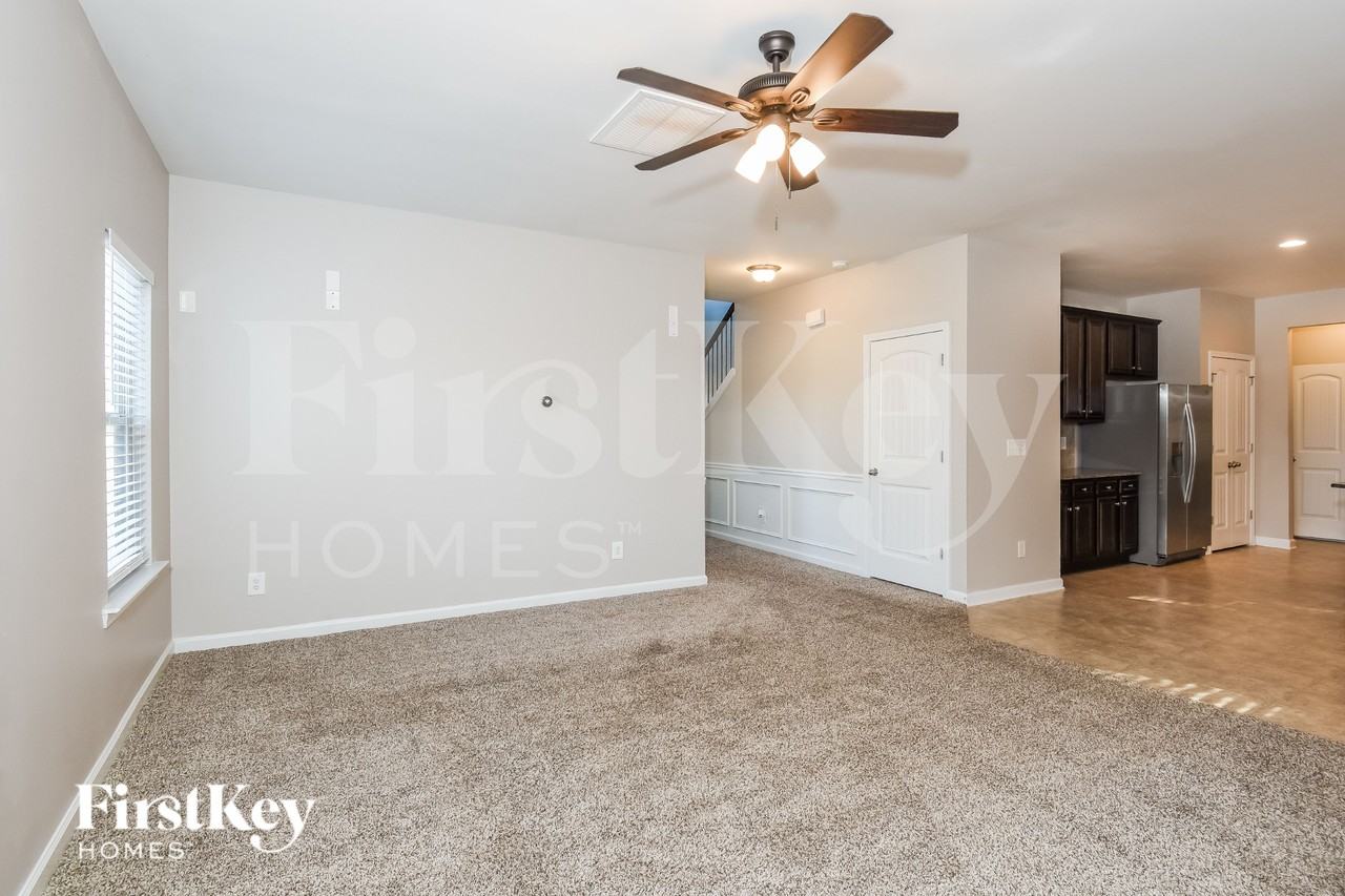 204 Sleepy Way - Photo 5 of 18