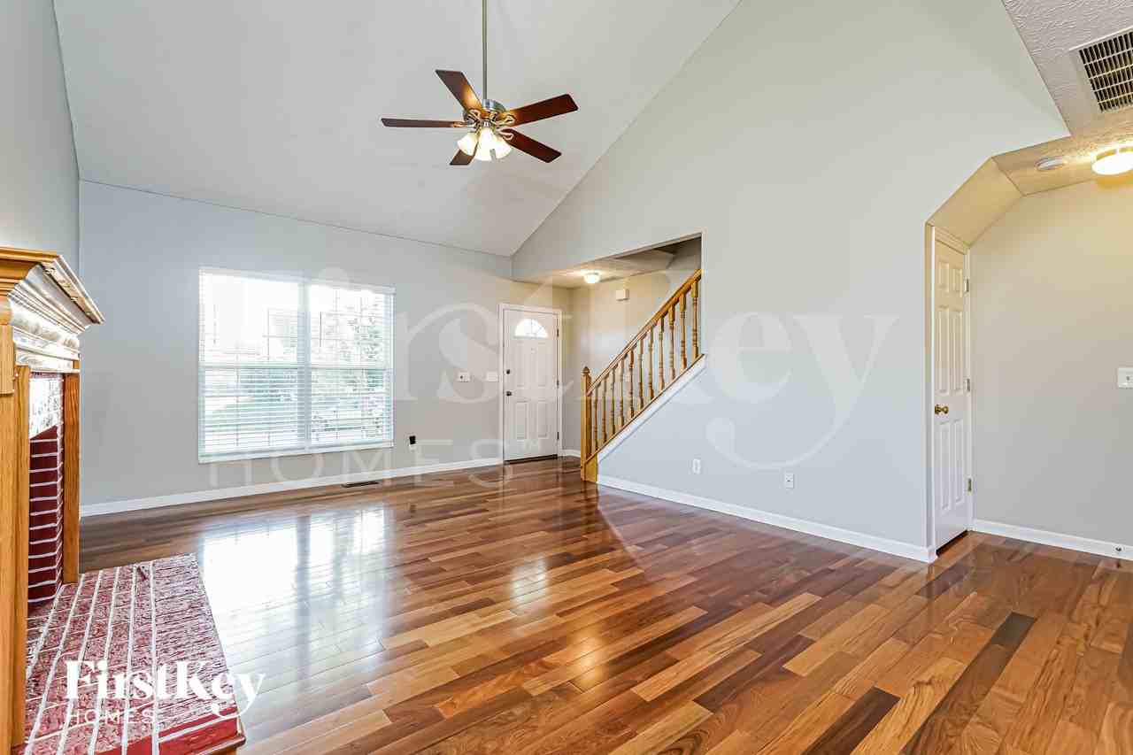 1206 Preeman Street - Photo 4 of 15
