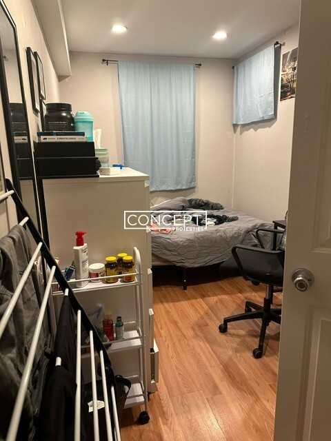 721 Parker St #1 - Photo 5 of 11