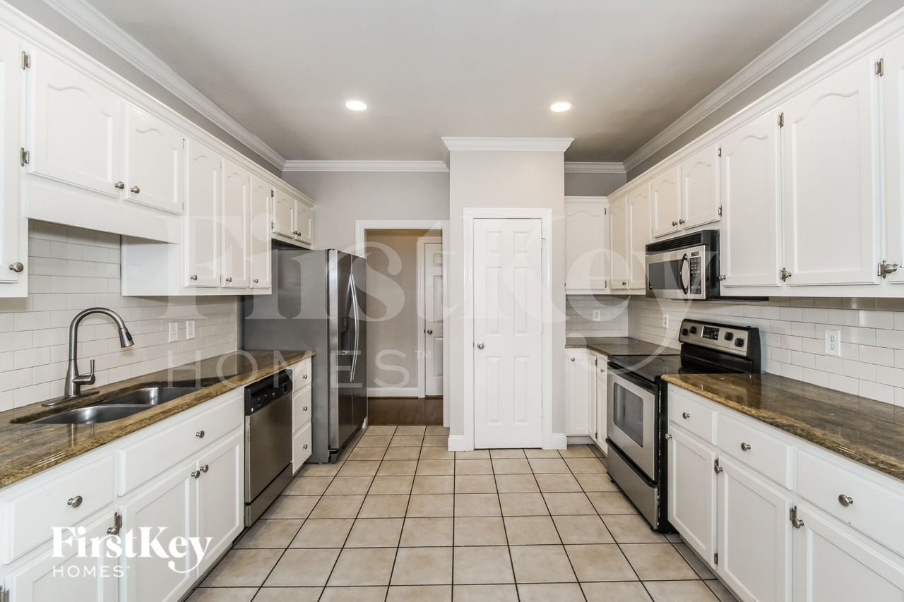 6209 Shades Pointe Lane - Photo 7 of 19