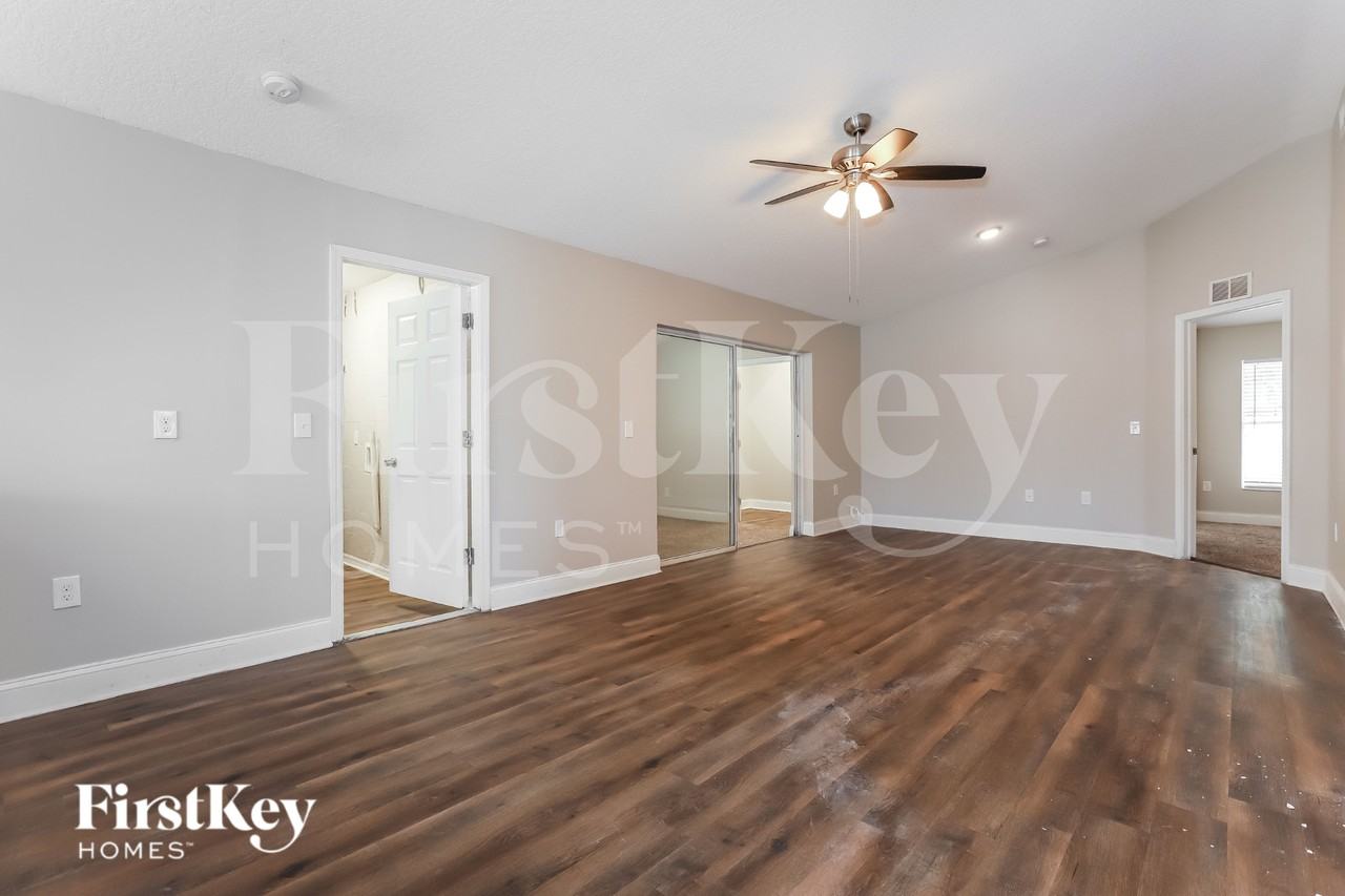 3601 North Whittier Street - Photo 3 of 16