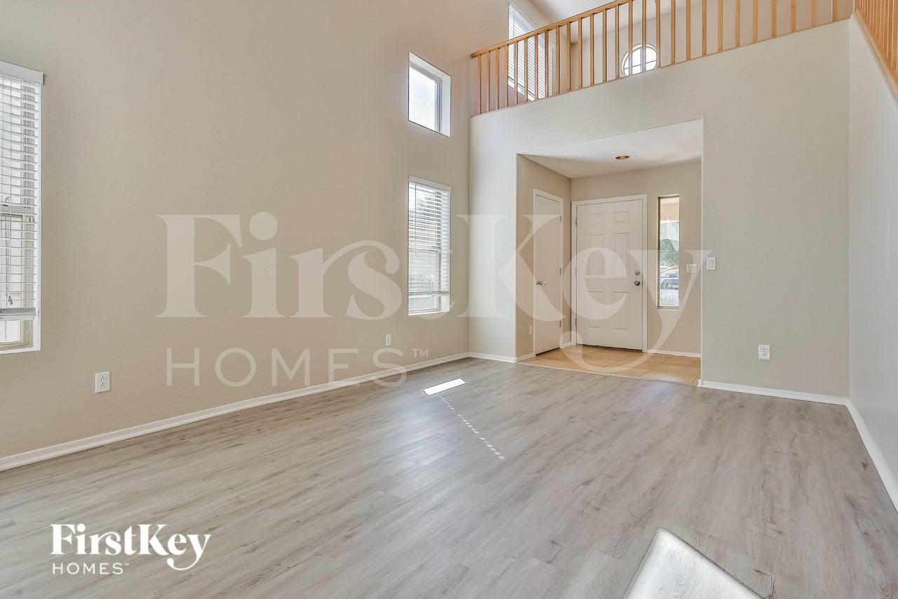 2383 W Morning Sun Cir - Photo 3 of 15