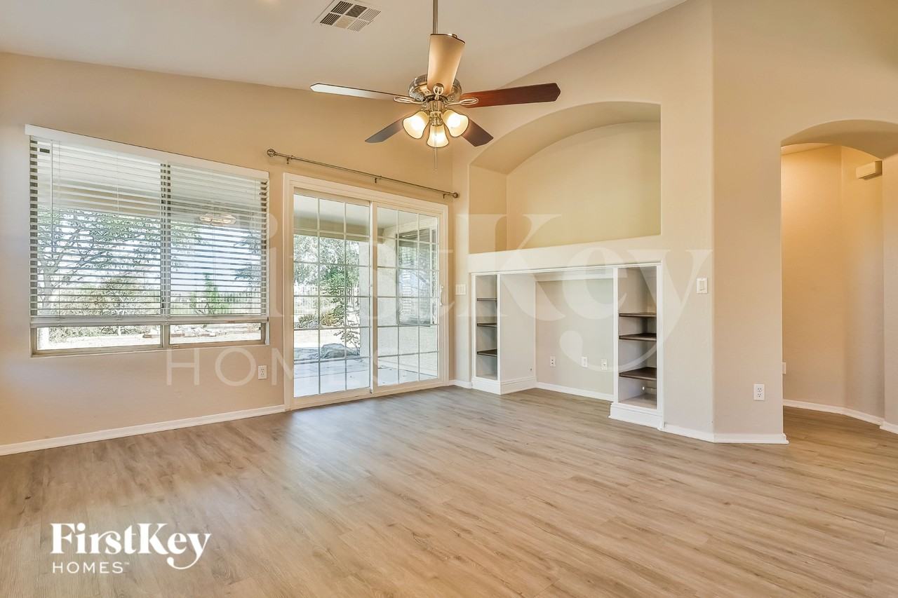 2383 W Morning Sun Cir - Photo 6 of 15