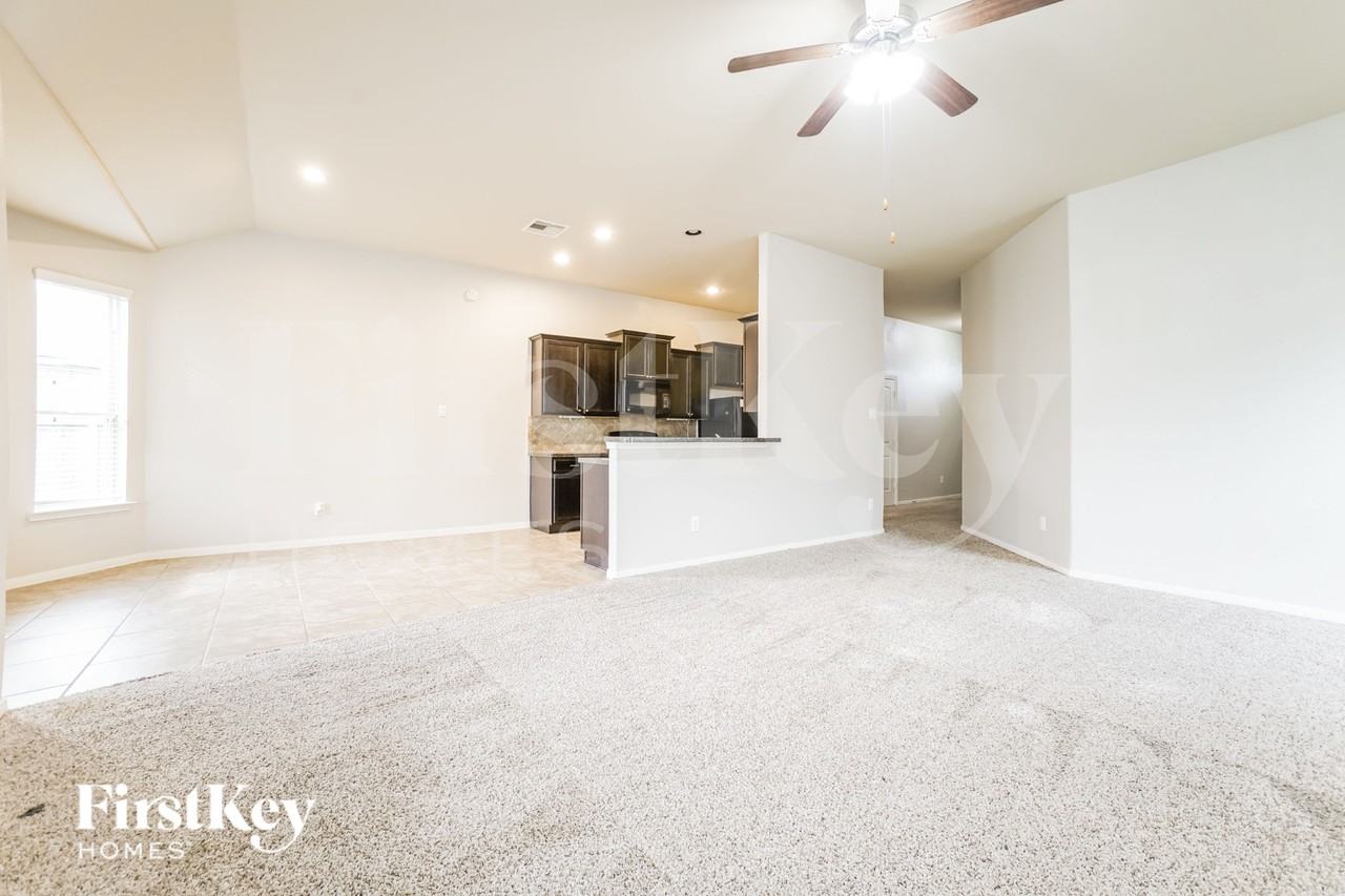 22559 Stillwater Valley Lane - Photo 2 of 16