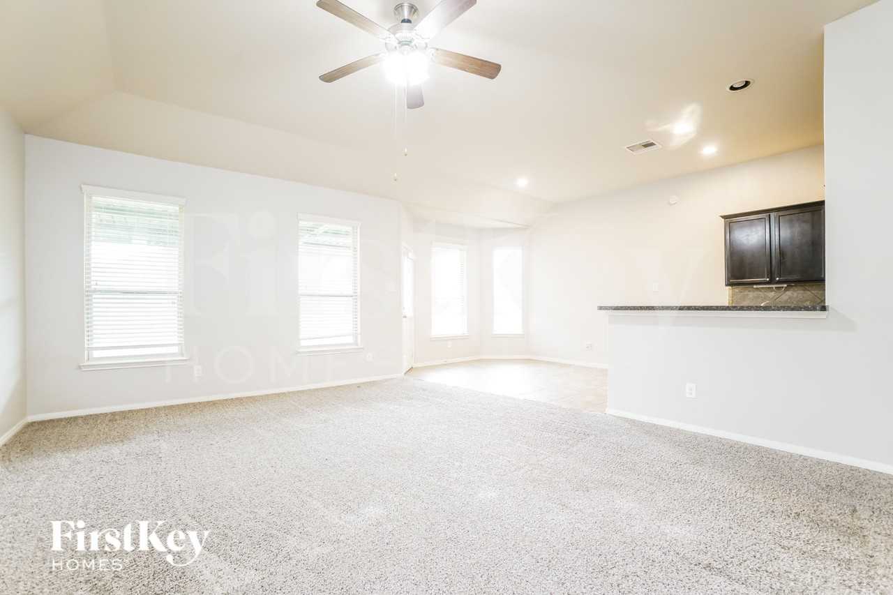 22559 Stillwater Valley Lane - Photo 3 of 16