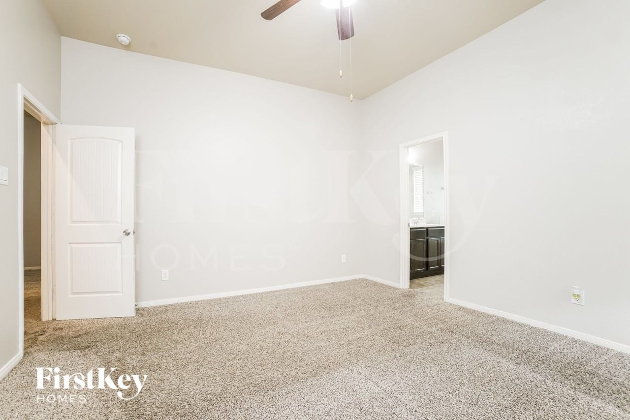 22559 Stillwater Valley Lane - Photo 7 of 16