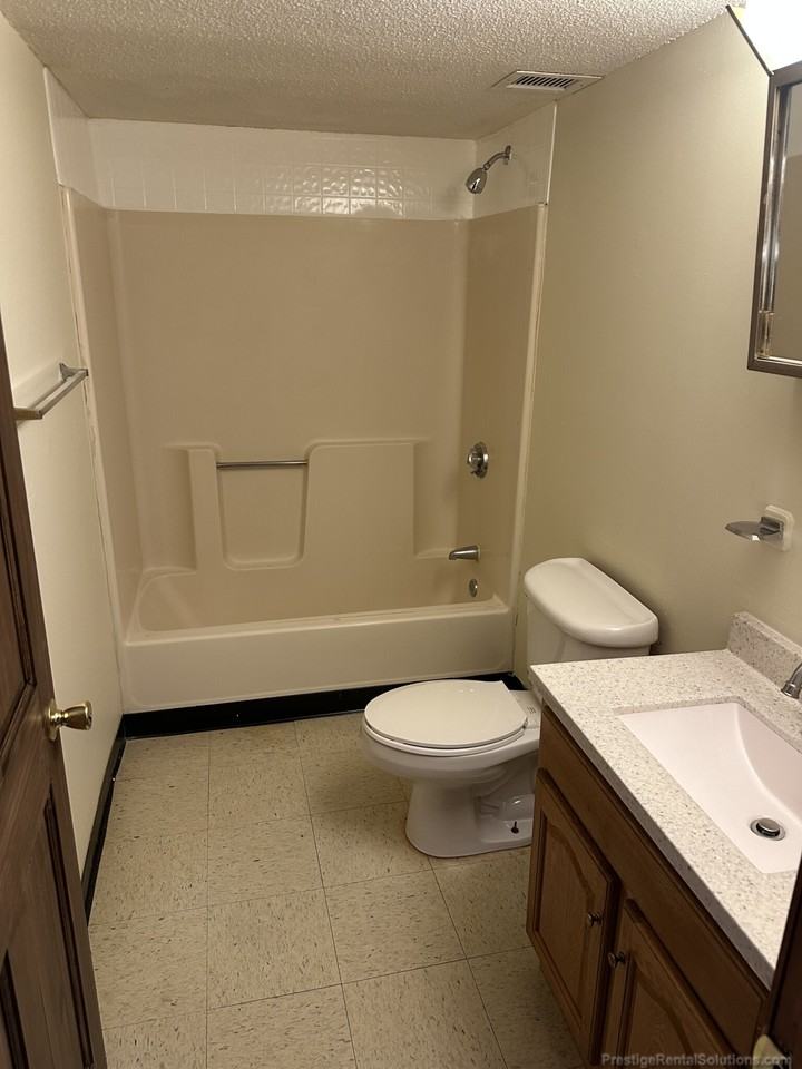 Willow St #204 - Photo 5 of 14