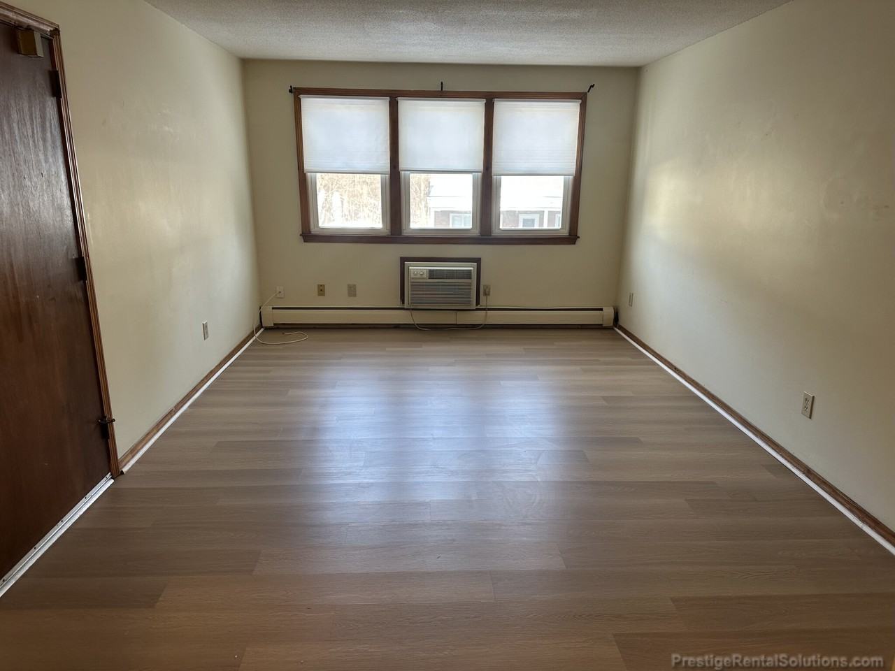 Manchester Street #8 - Photo 3 of 15