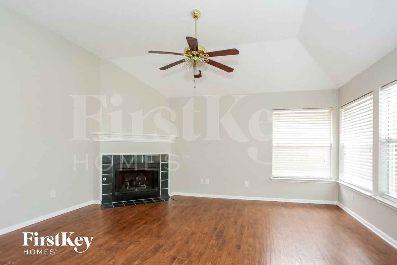 1117 Brittany Place - Photo 3 of 15