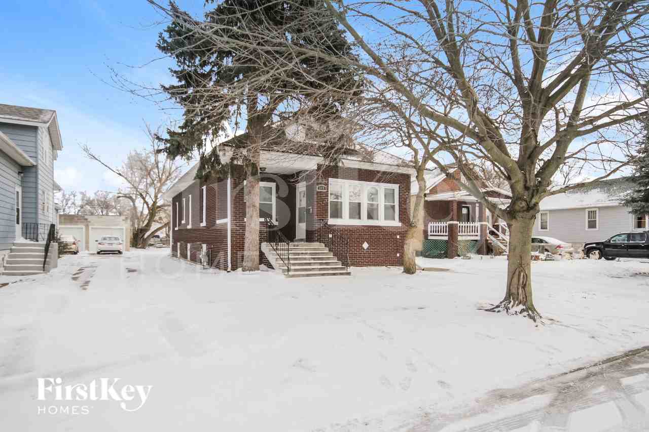 649 Price Ave - Photo 2 of 16