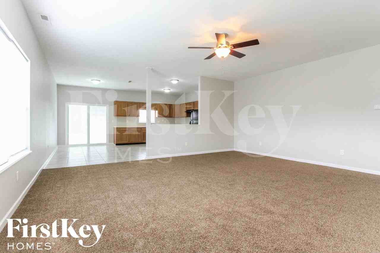 6148 Navy Cir - Photo 2 of 15