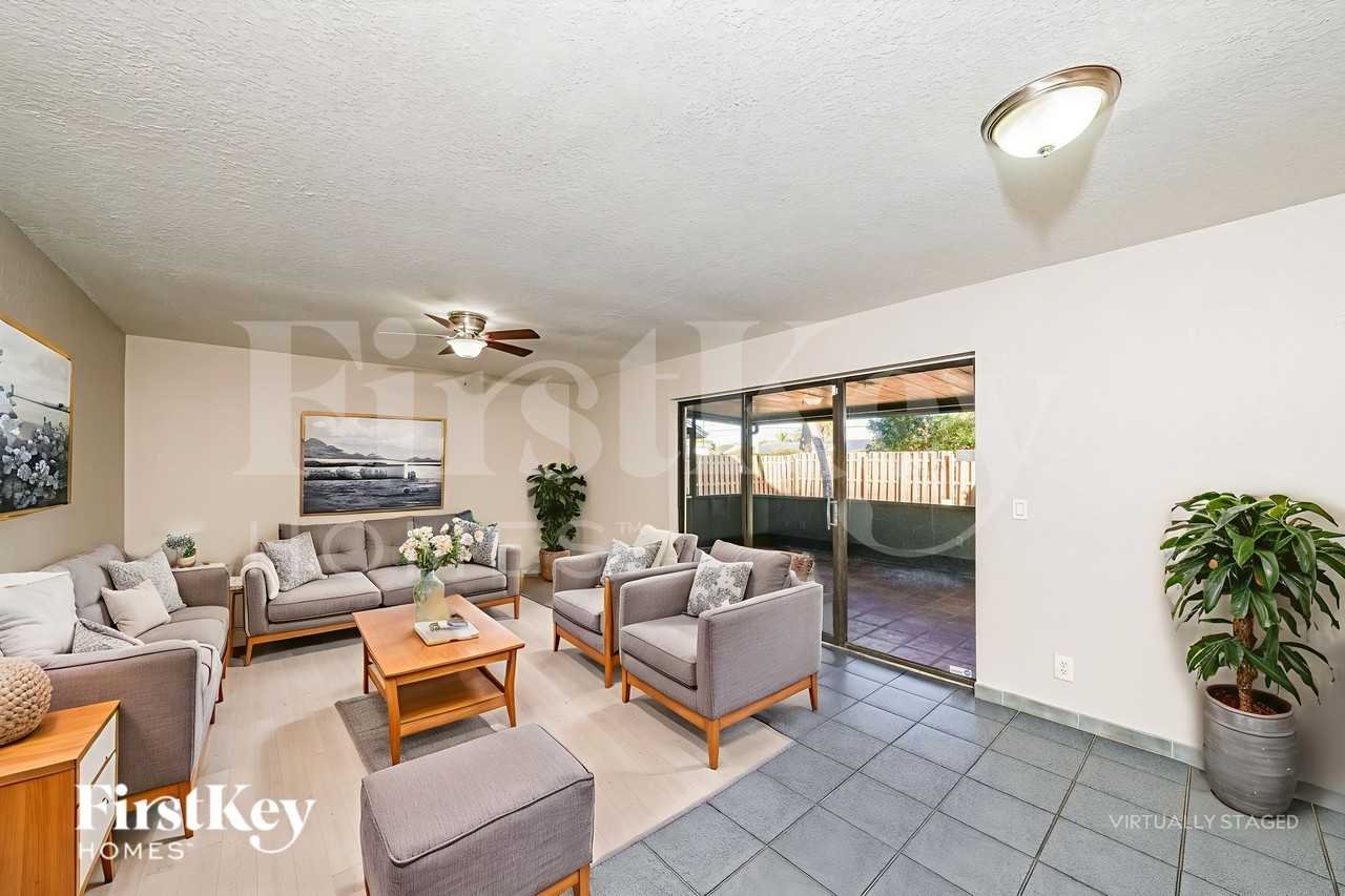 5784 Strawberry Lakes Cir - Photo 3 of 19