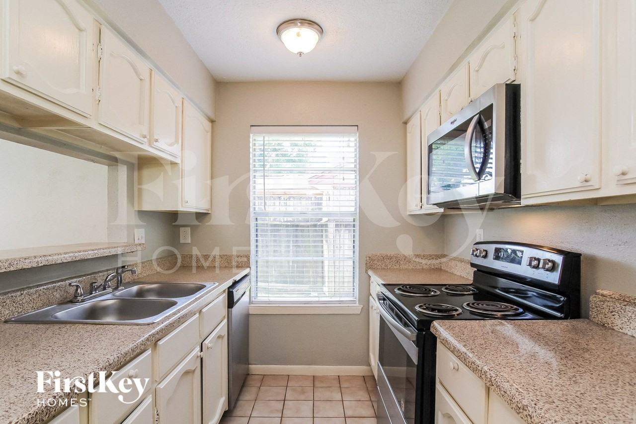 22514 Parsongate Drive - Photo 6 of 15