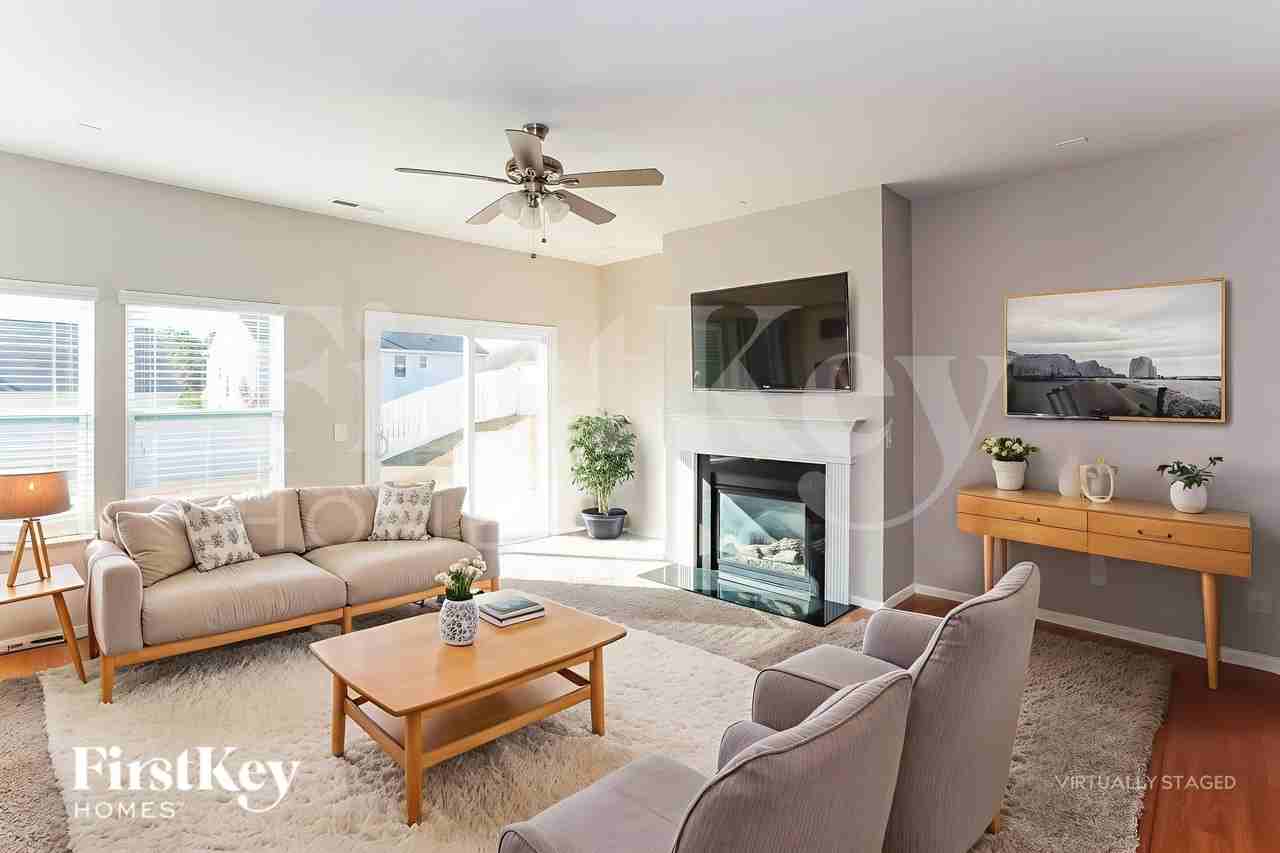 15003 Cavanshire Trl - Photo 5 of 19