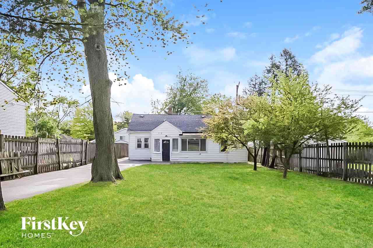 113 North Metropolitan Avenue - Photo 2 of 15