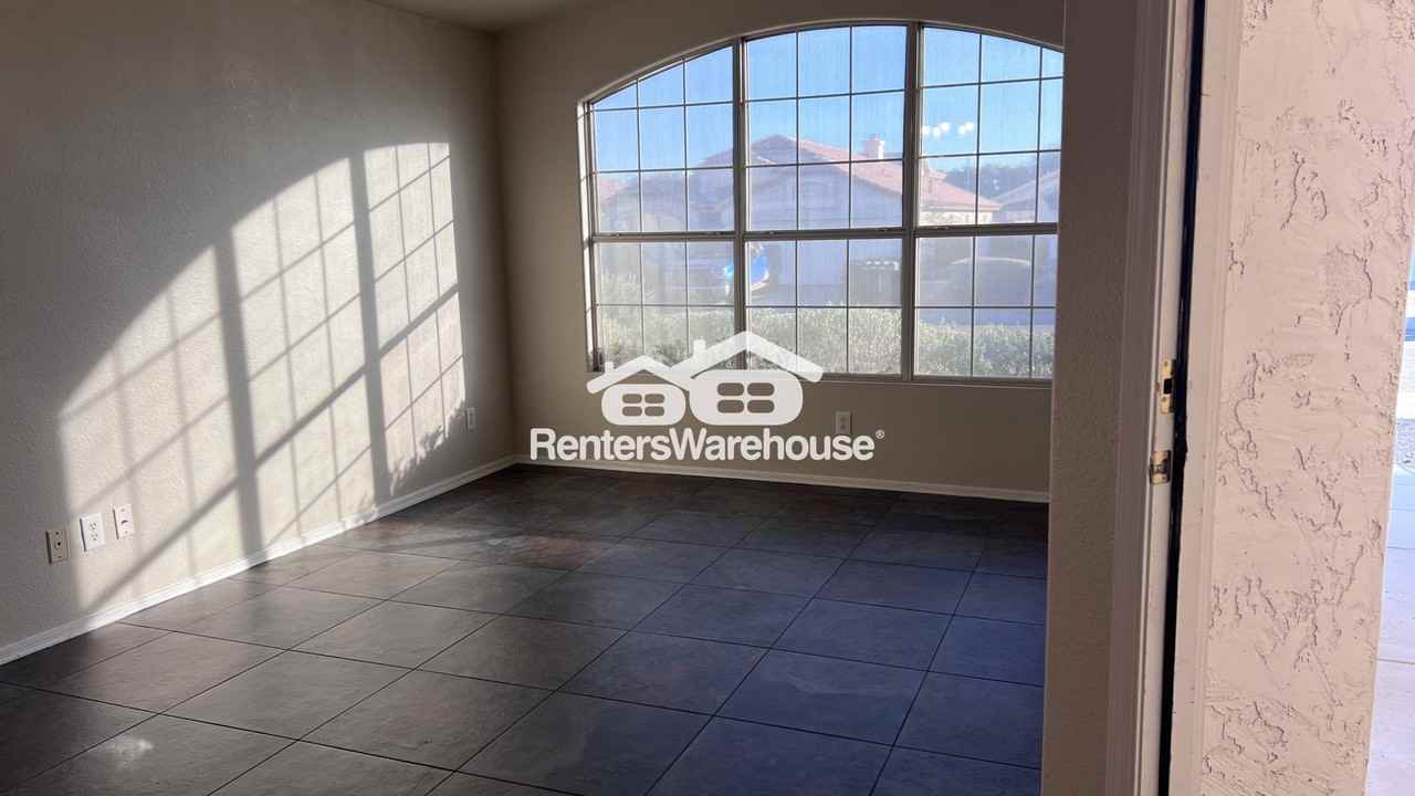 9842 West Tonopah Drive - Photo 4 of 16