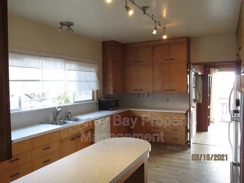 650 Hawthorne Street - Photo 5 of 14